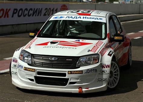 Эффективный тюнинг автомобилей: как улучшить характеристики и дизайн