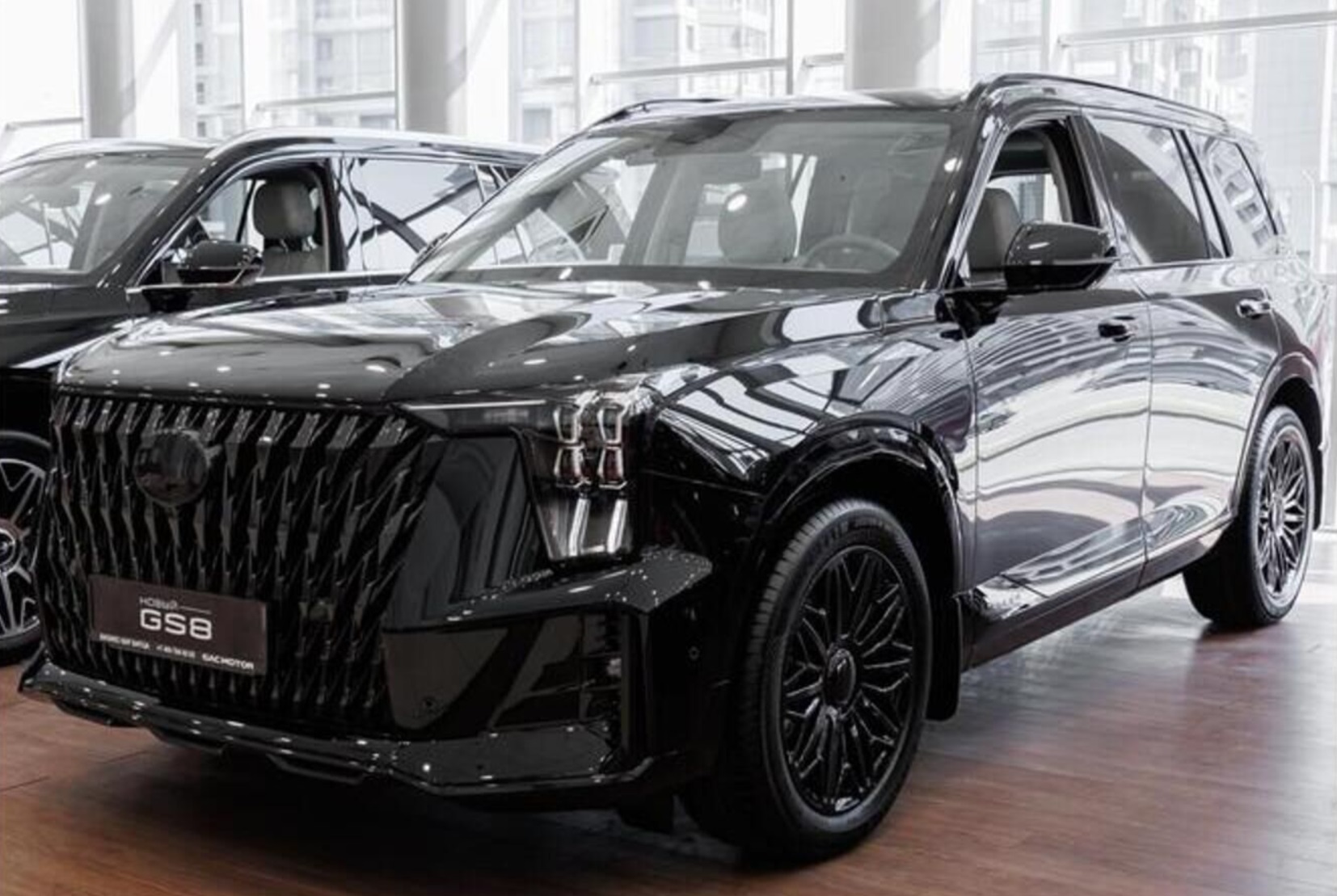 Обновленный GAC GS8 GL - пятиместная версия для российского рынка